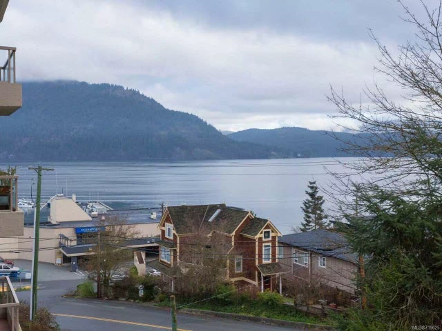 1 of 20 - 1715 Pritchard Rd 215, Cowichan Bay, BC