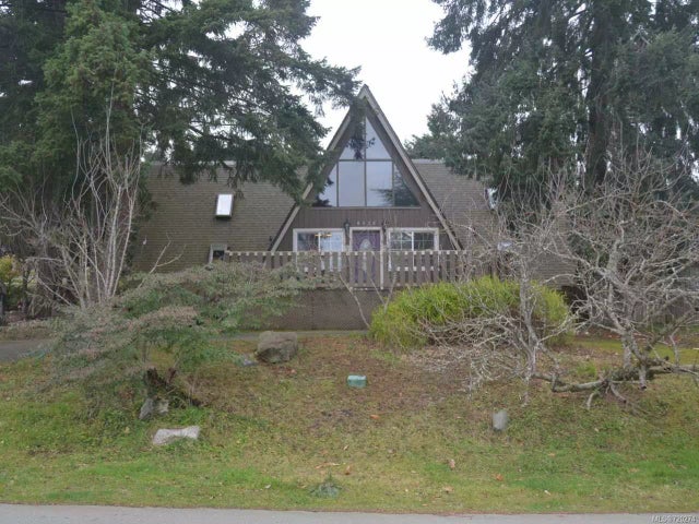 1 of 41 - 8028 Arthur St, Crofton, BC