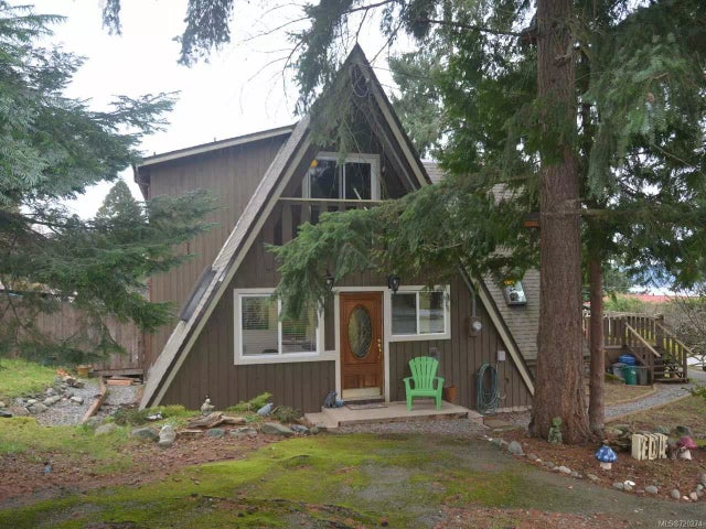 2 of 41 - 8028 Arthur St, Crofton, BC