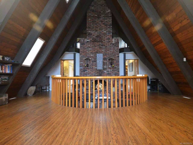 3 of 41 - 8028 Arthur St, Crofton, BC