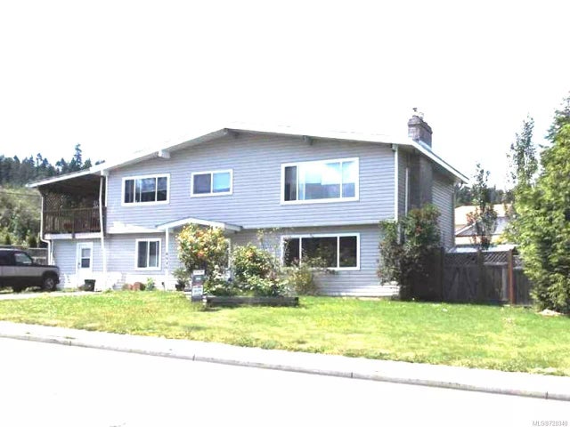 1 of 7 - 8020 Queen St, Crofton, BC