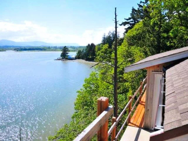 2 of 16 - 976 Khenipsen Rd, Cowichan Bay, BC