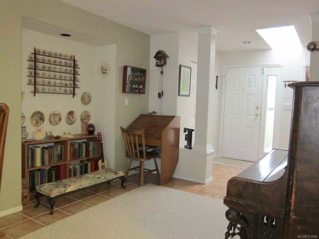 2 of 28 - 1451 Hayhurst Cres, Crofton, BC