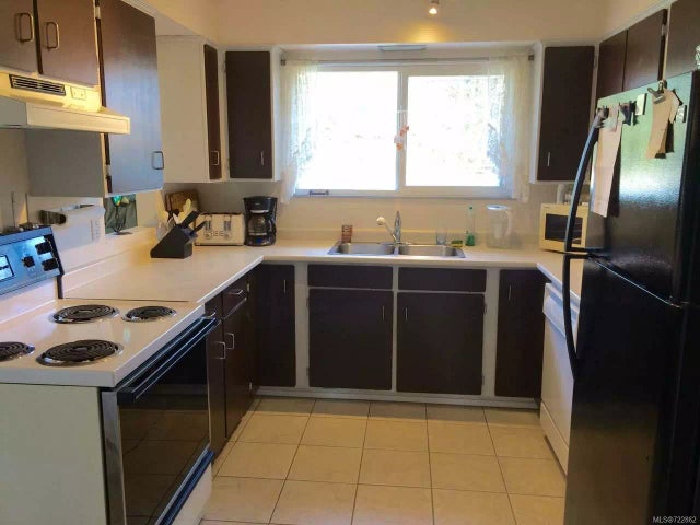 2 of 16 - 931 Poplar Way, Errington, BC