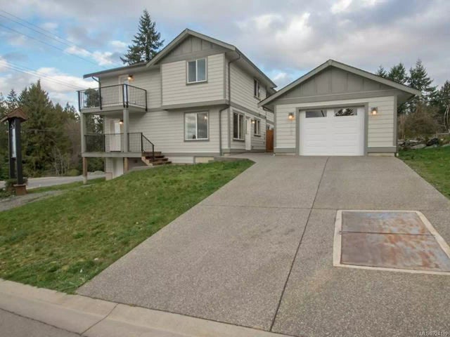 1 of 32 - 7993 Tidemark Way, Crofton, BC