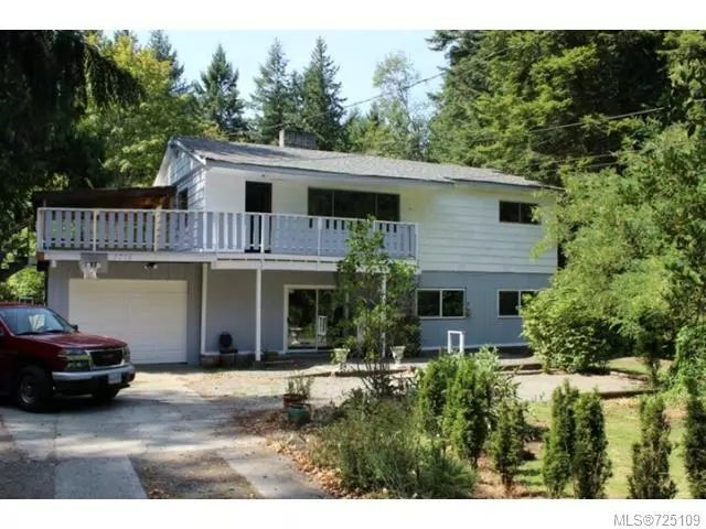 1 of 6 - 7718 Osborne Bay Rd, Crofton, BC