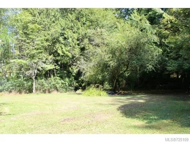 2 of 6 - 7718 Osborne Bay Rd, Crofton, BC