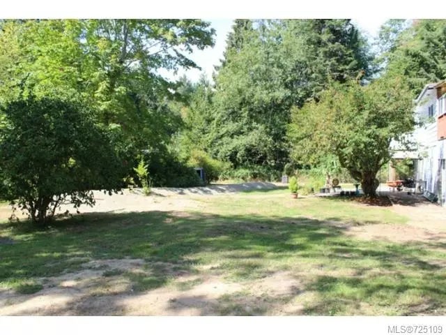 3 of 6 - 7718 Osborne Bay Rd, Crofton, BC