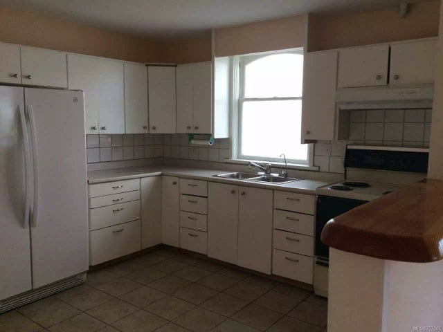 2 of 21 - 1581 Joan Ave, Crofton, BC