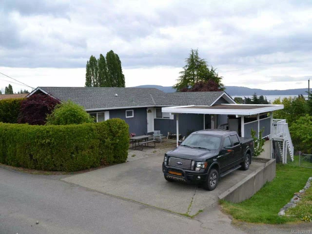 1 of 17 - 8073 York Ave, Crofton, BC