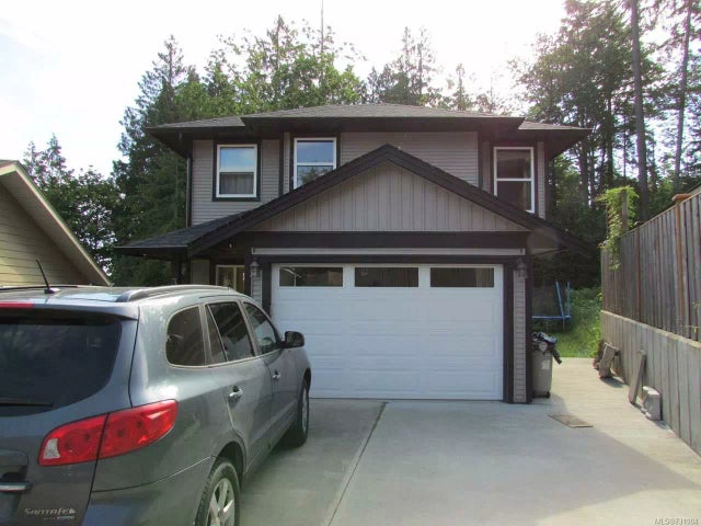 1 of 17 - 1584 Adelaide St 3, Crofton, BC