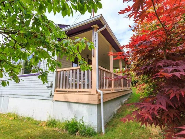 1 of 16 - 1670 Chaplin St, Crofton, BC