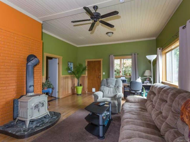 4 of 16 - 1670 Chaplin St, Crofton, BC