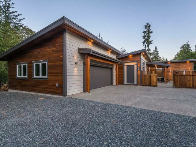 1 of 39 - 590 Elk Trail, Errington, BC