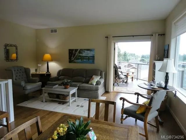 3 of 20 - 1584 Adelaide St 4, Crofton, BC