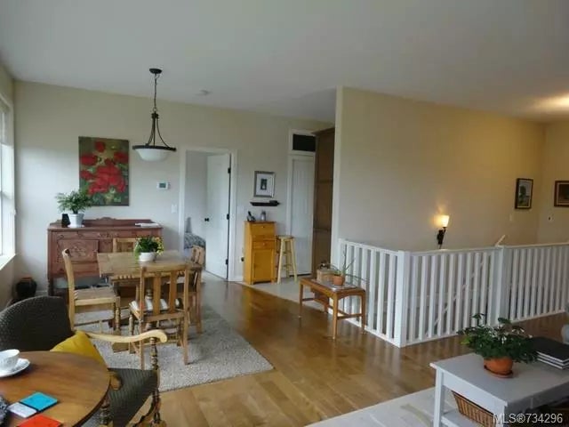 5 of 20 - 1584 Adelaide St 4, Crofton, BC