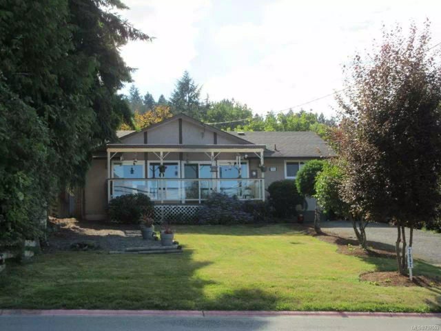 1 of 17 - 7992 York Ave, Crofton, BC