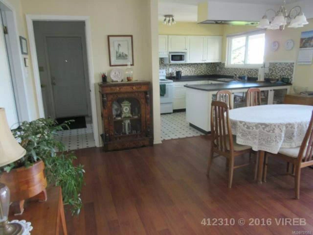 3 of 17 - 7992 York Ave, Crofton, BC