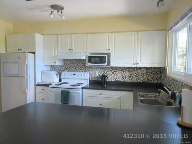 4 of 17 - 7992 York Ave, Crofton, BC