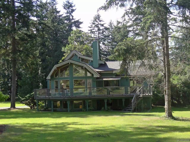 1 of 26 - 4786 Hillbank Rd, Cowichan Bay, BC