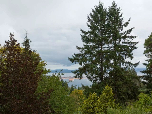 2 of 39 - 1420 Chilco Rd, Crofton, BC