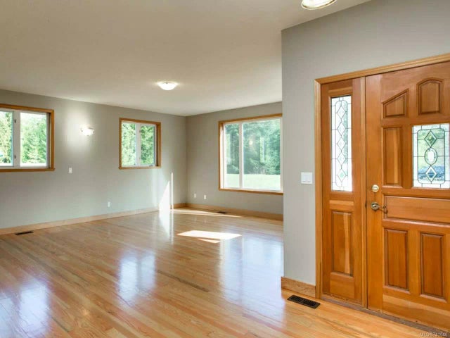 4 of 22 - 1475 Errington Rd, Errington, BC