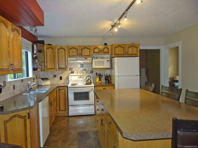 3 of 34 - 1693 Willow Glen Pl, Cowichan Bay, BC