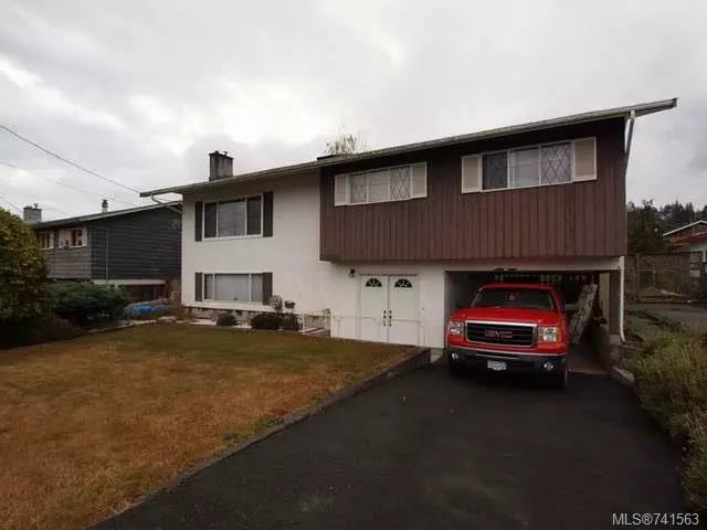 2 of 12 - 1566 Freda St, Crofton, BC