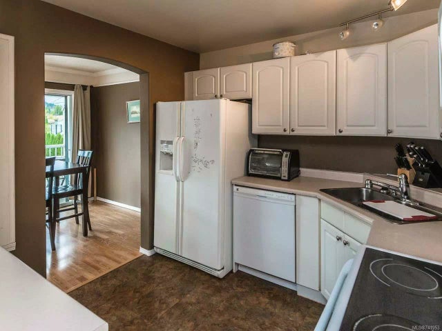 3 of 24 - 8073 Spinnaker Dr, Crofton, BC