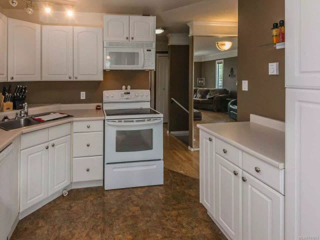 4 of 24 - 8073 Spinnaker Dr, Crofton, BC