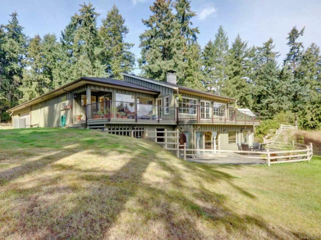 1 of 33 - 956 Cherry Point Rd, Cowichan Bay, BC