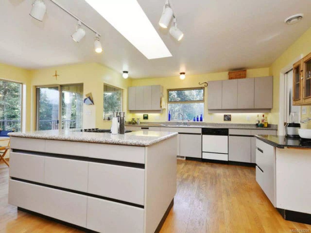 3 of 33 - 956 Cherry Point Rd, Cowichan Bay, BC