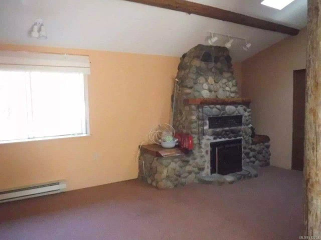 4 of 17 - 1097 Bowlby Rd, Errington, BC