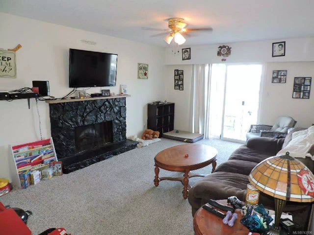 3 of 20 - 8123 Arthur St, Crofton, BC