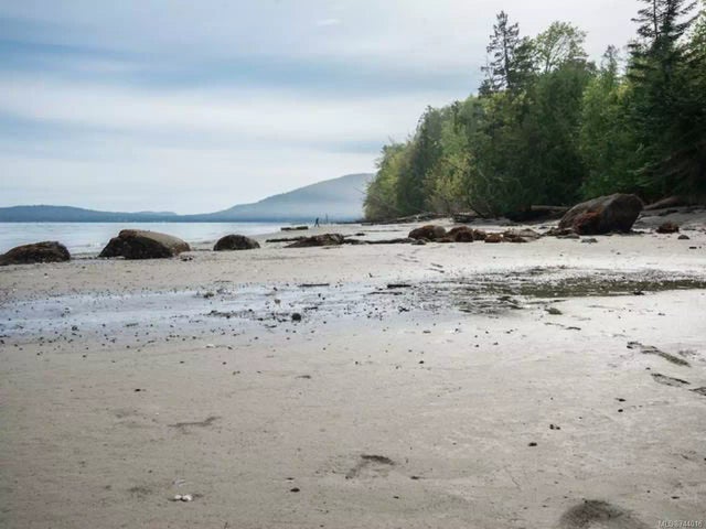 1 of 55 - 8043 Vye Rd, Crofton, BC