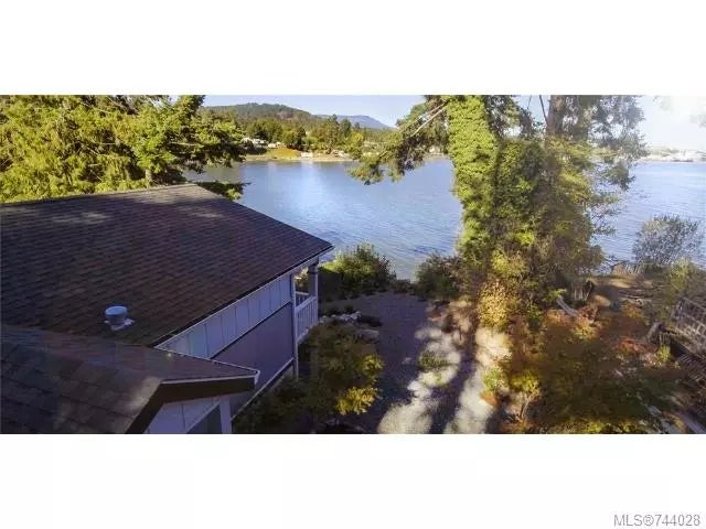 1 of 17 - 8041 Dyke Rd, Crofton, BC