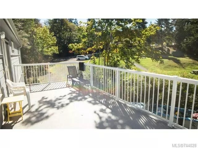 5 of 17 - 8041 Dyke Rd, Crofton, BC