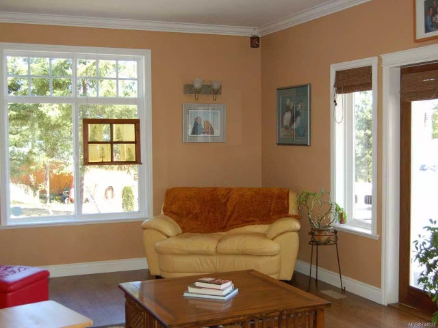 3 of 27 - 719 Middlegate Rd, Errington, BC