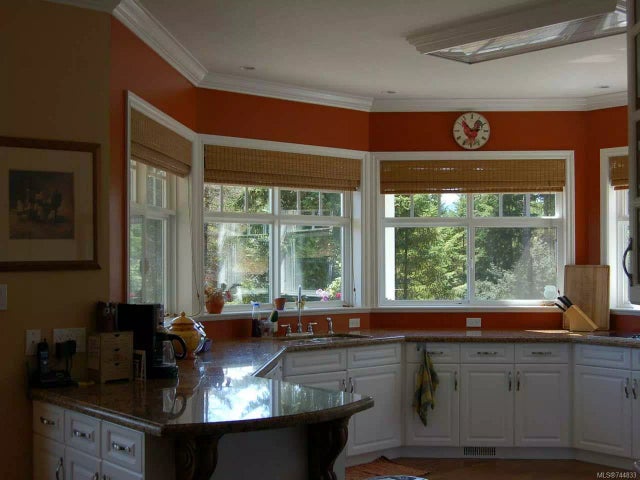 4 of 27 - 719 Middlegate Rd, Errington, BC