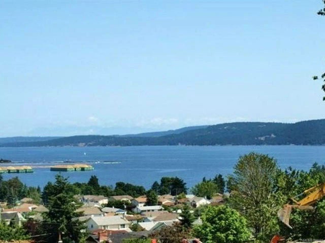 3 of 7 - 1584 Adelaide St 8, Crofton, BC