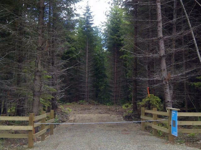 5 of 6 - Lt 8 Pratt Rd, Coombs, BC