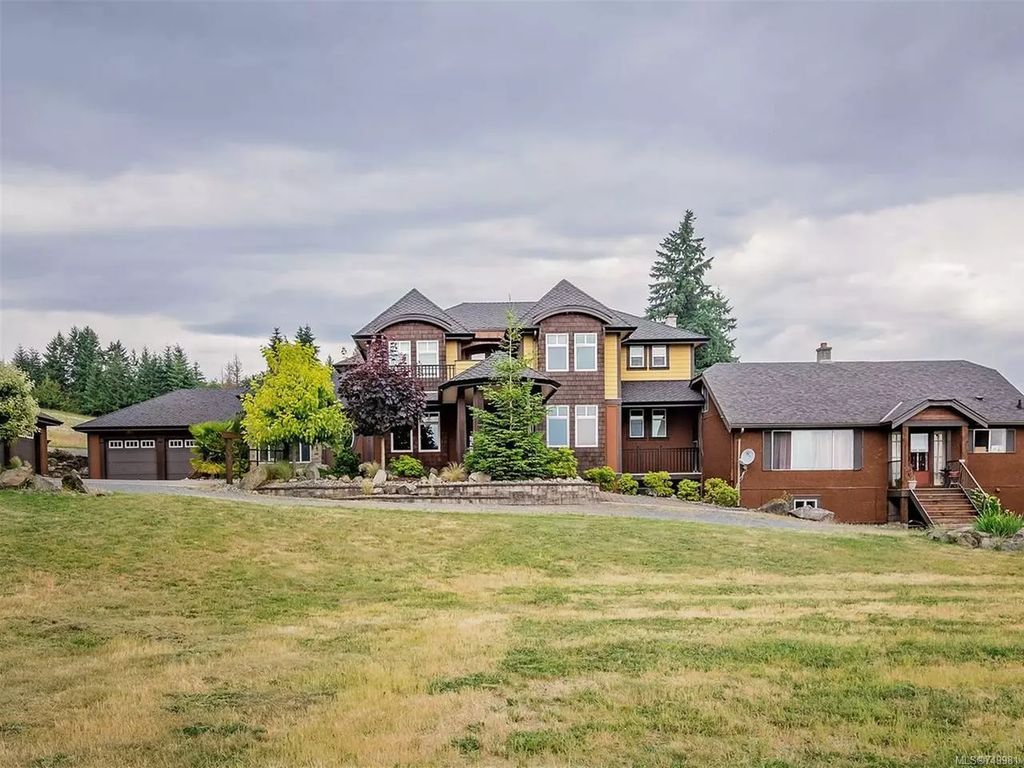2090 Skaha Dr, Nanaimo