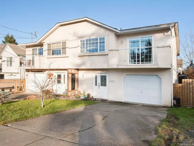 1 of 16 - 8097 Queen St, Crofton, BC