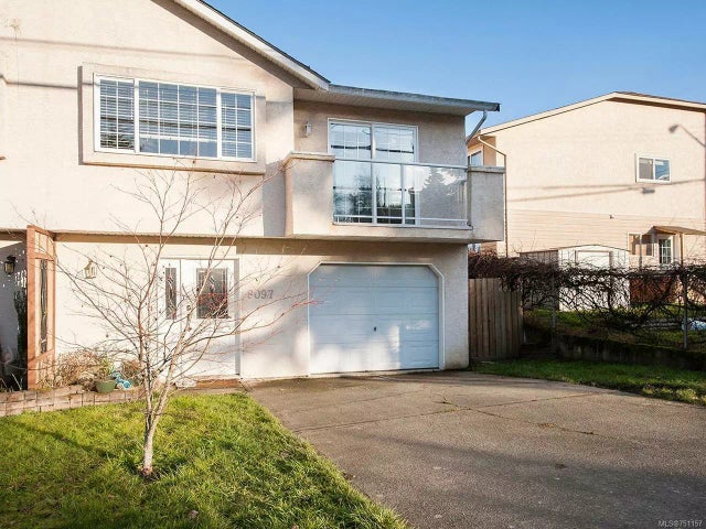 2 of 16 - 8097 Queen St, Crofton, BC