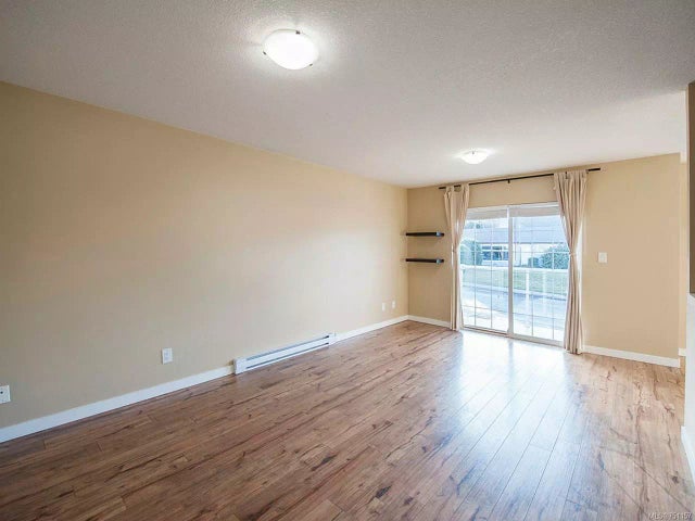 3 of 16 - 8097 Queen St, Crofton, BC