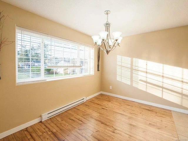 4 of 16 - 8097 Queen St, Crofton, BC