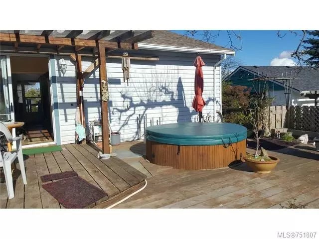 5 of 20 - 1582 Charlotte St, Crofton, BC