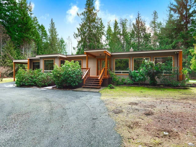 1 of 30 - 1120 Dobson Rd, Errington, BC