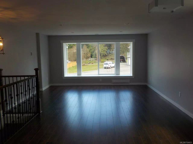 4 of 15 - 7992 Collinson Pl, Crofton, BC