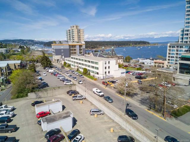 4 of 51 - 65&77 Chapel St, Nanaimo, BC